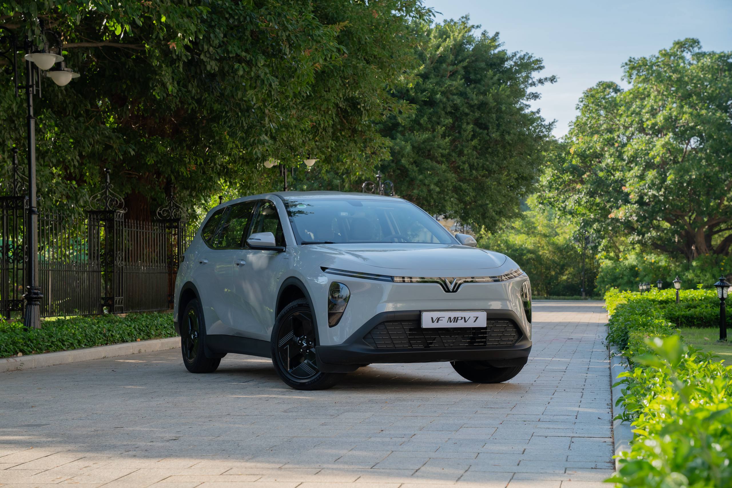 VINFAST SHOWCASES A COMPLETE EV ECOSYSTEM AT ITS FIRST PHILIPPINE INTERNATIONAL MOTOR SHOW APPEARANCE